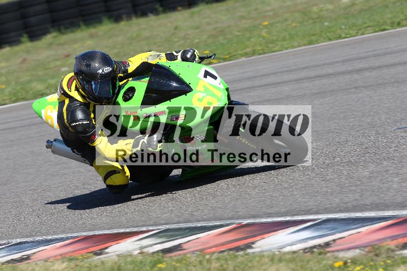 /Archiv-2022/07 16.04.2022 Speer Racing ADR/Gruppe gelb/1